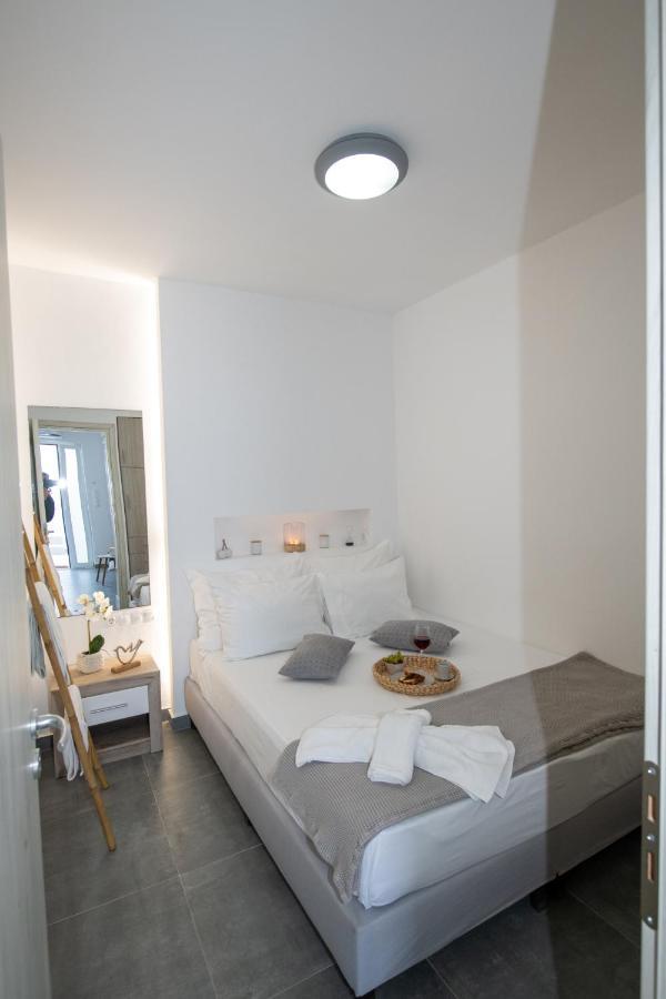 Sofia'S Apartment Камарі Екстер'єр фото