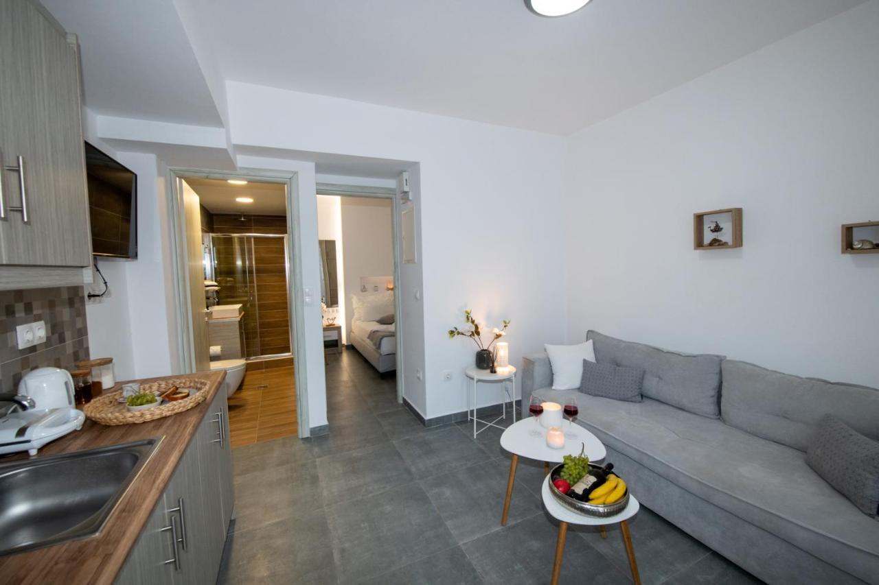 Sofia'S Apartment Камарі Екстер'єр фото